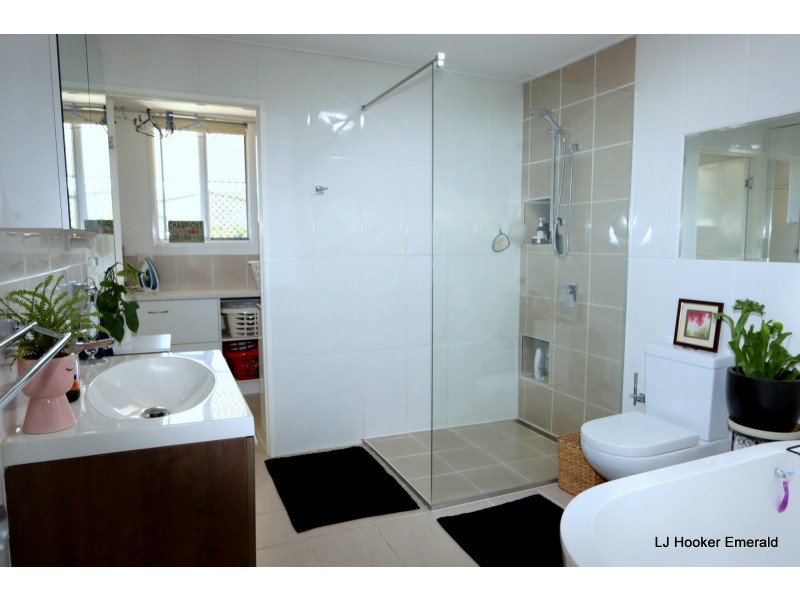 30 Moody Street, Emerald QLD 4720