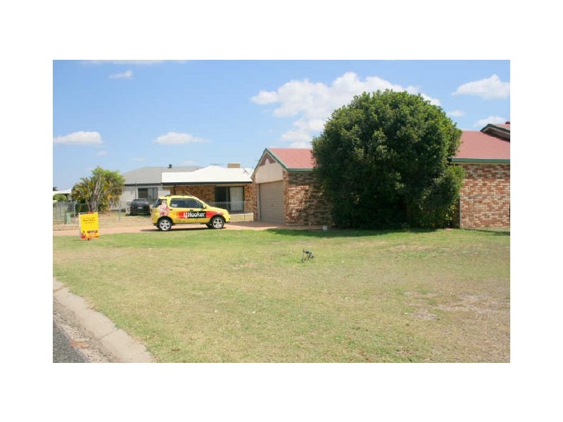 32 Andrews Road, Emerald QLD 4720
