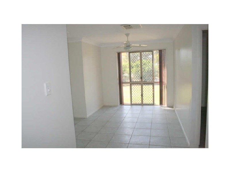 32 Andrews Road, Emerald QLD 4720