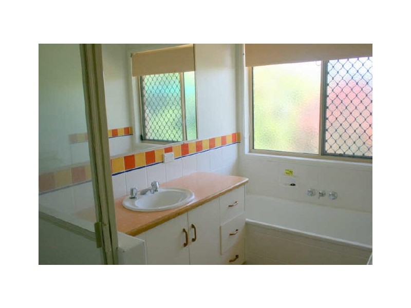 32 Andrews Road, Emerald QLD 4720