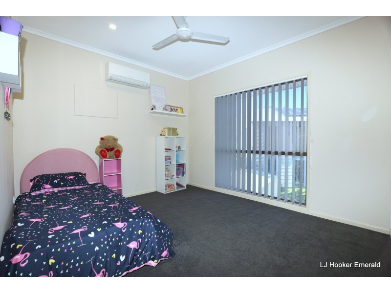 4 Julie Court, Emerald QLD 4720