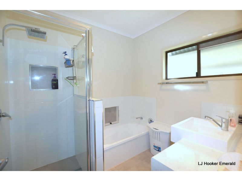 4 Julie Court, Emerald QLD 4720