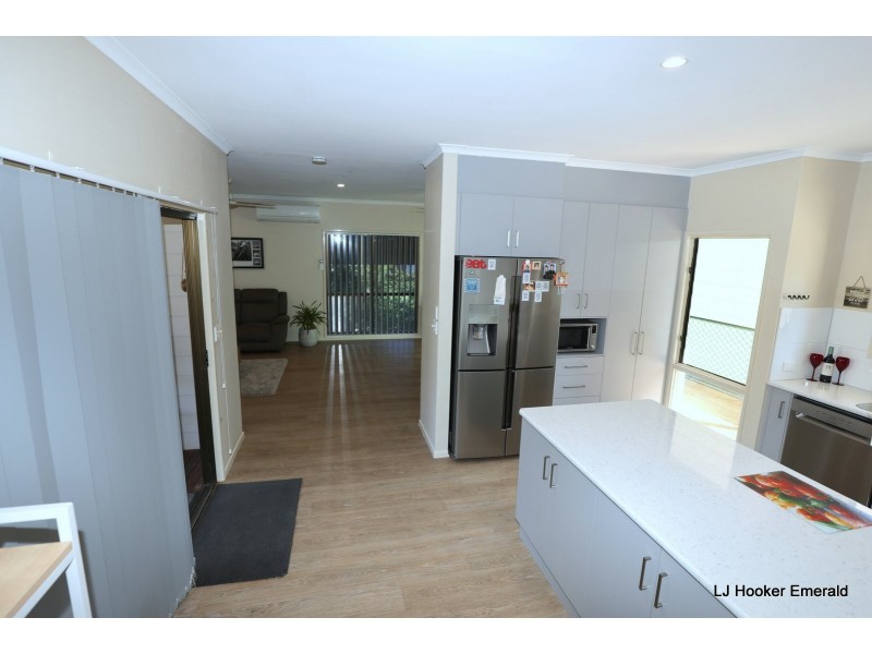 4 Julie Court, Emerald QLD 4720