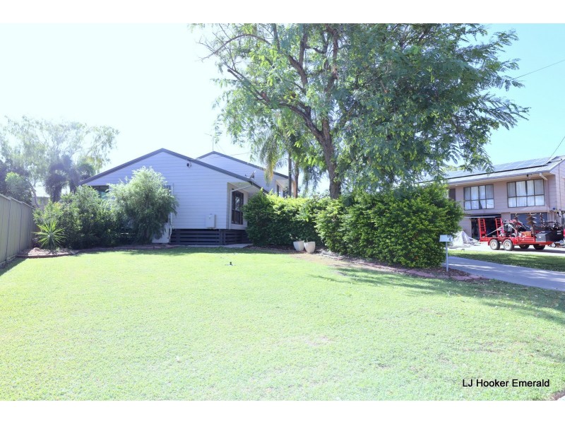 4 Julie Court, Emerald QLD 4720