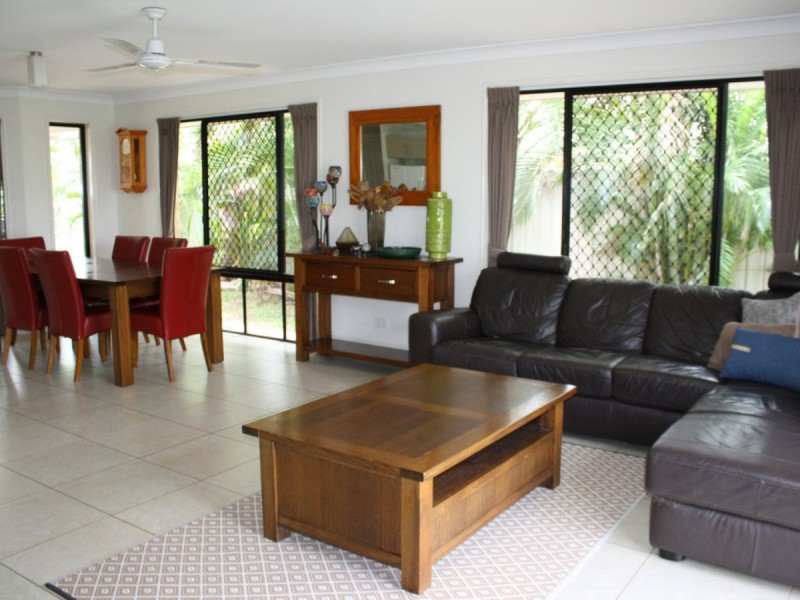 24 Mayfair Drive, Emerald QLD 4720