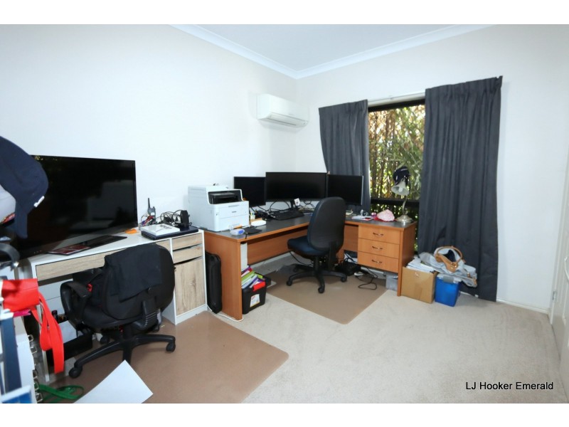 2 Malibu Place, Emerald QLD 4720