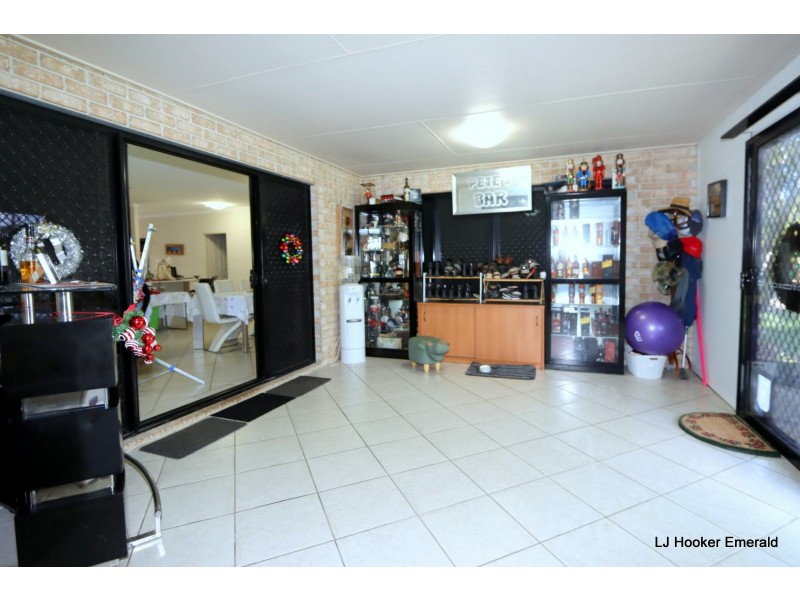 2 Malibu Place, Emerald QLD 4720