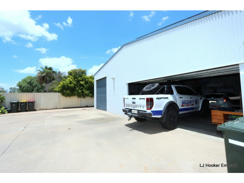 2 Malibu Place, Emerald QLD 4720