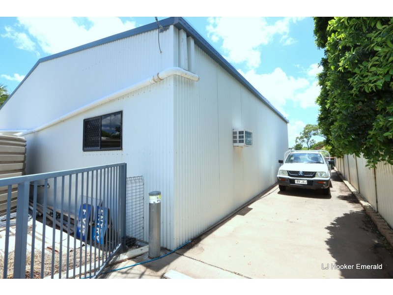 2 Malibu Place, Emerald QLD 4720