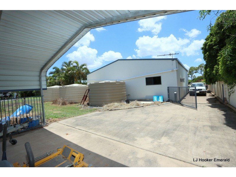 2 Malibu Place, Emerald QLD 4720