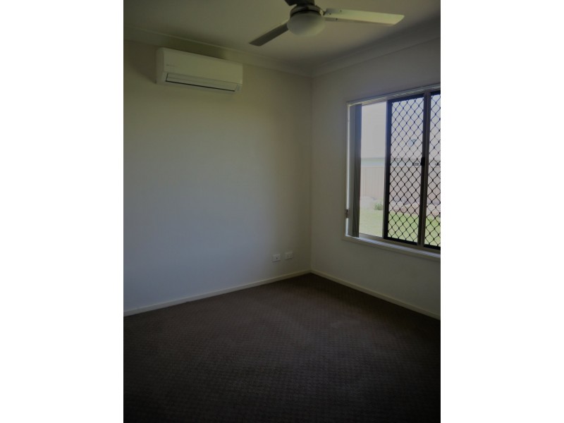 4 Singleton Court, Emerald QLD 4720