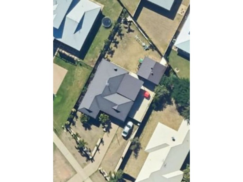 66 Long Street, Emerald QLD 4720