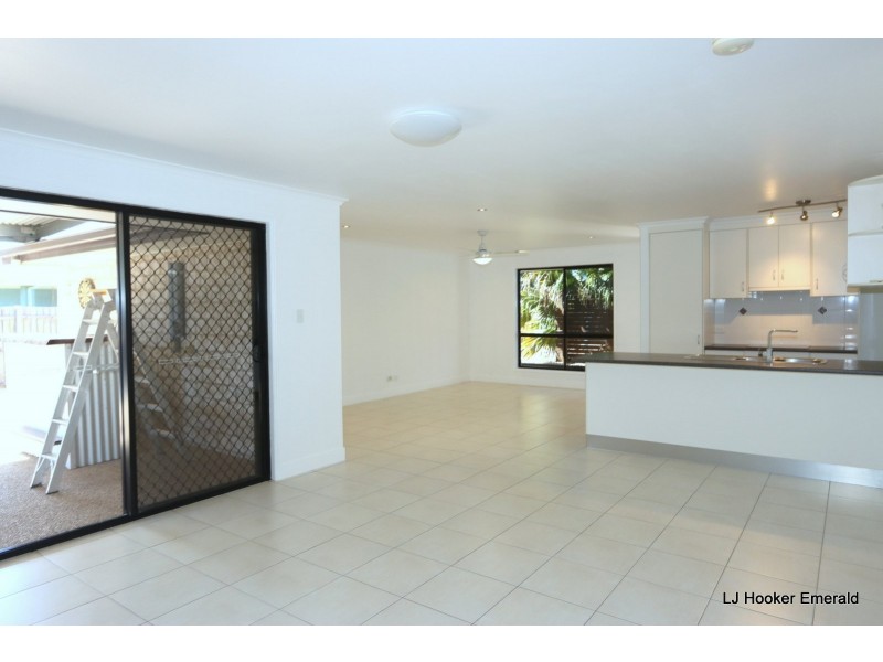 66 Long Street, Emerald QLD 4720