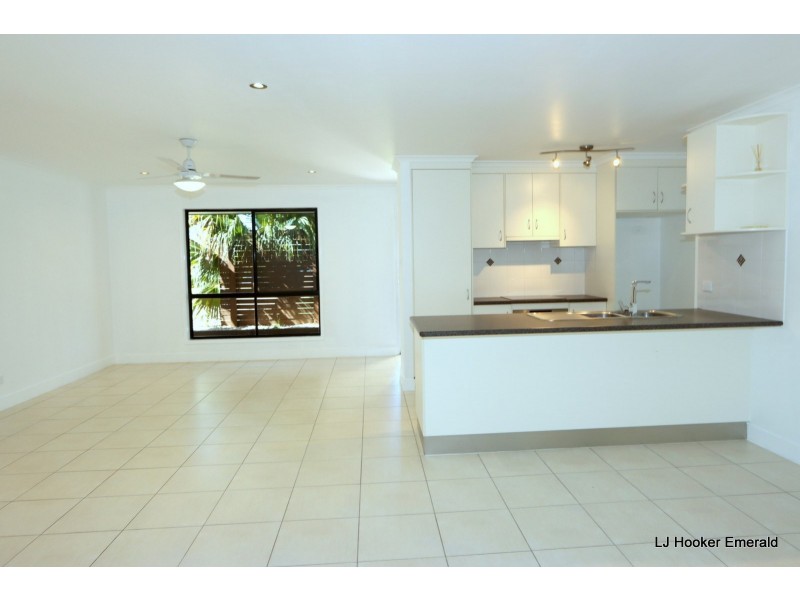66 Long Street, Emerald QLD 4720