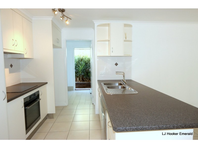 66 Long Street, Emerald QLD 4720