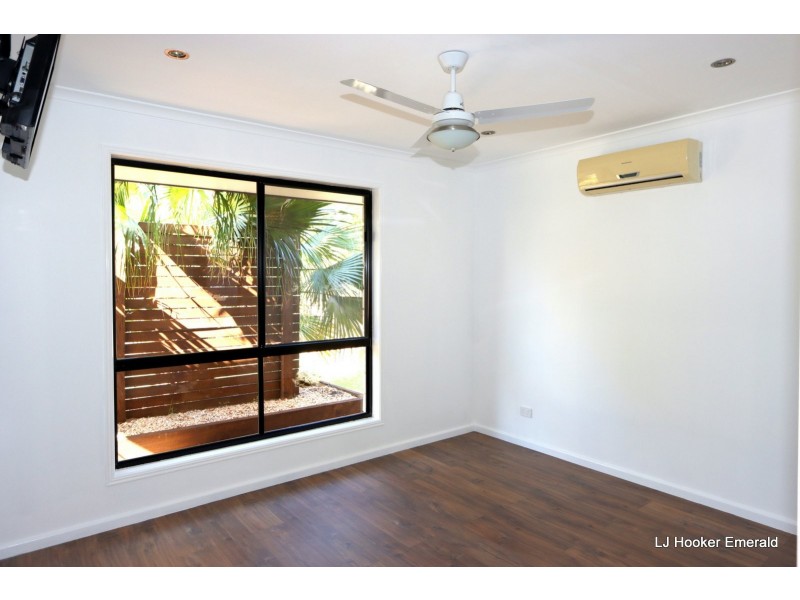 66 Long Street, Emerald QLD 4720