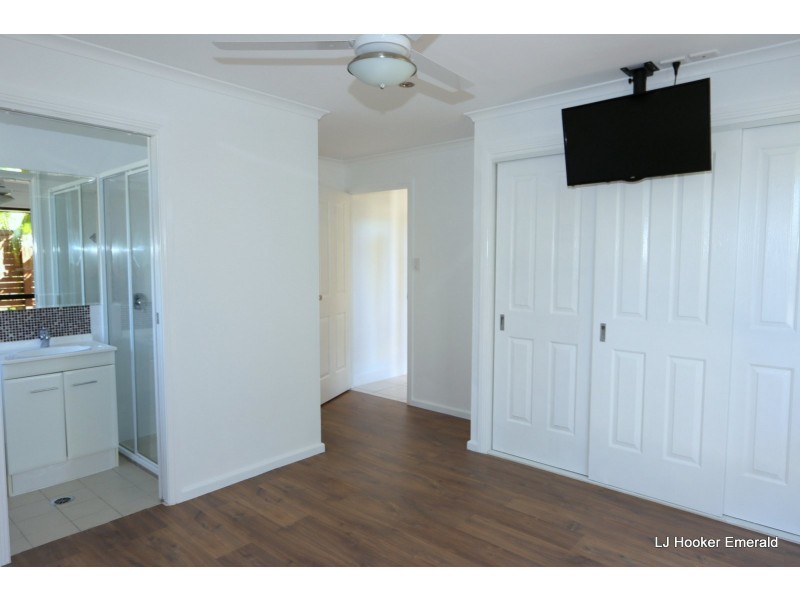 66 Long Street, Emerald QLD 4720