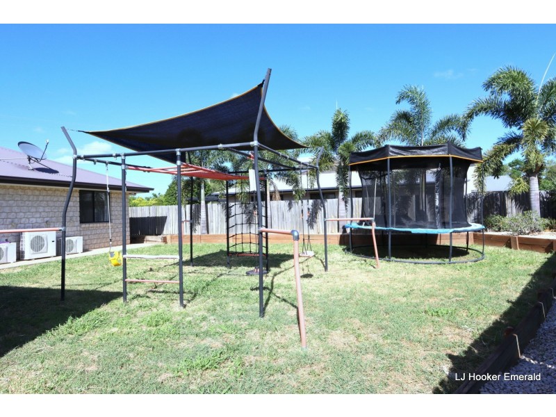 66 Long Street, Emerald QLD 4720