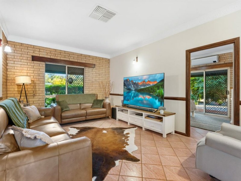 34 Cunningham Drive, Emerald QLD 4720