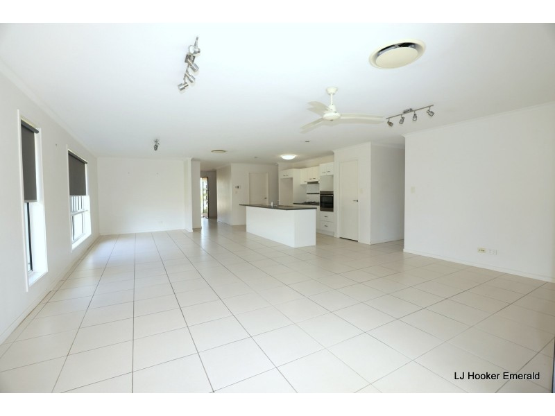 24 Kassidy Street, Emerald QLD 4720