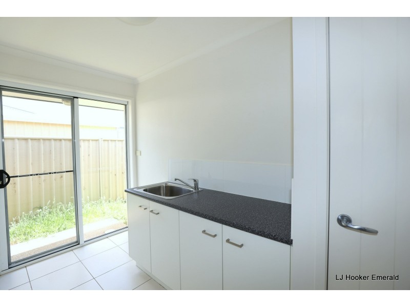 24 Kassidy Street, Emerald QLD 4720