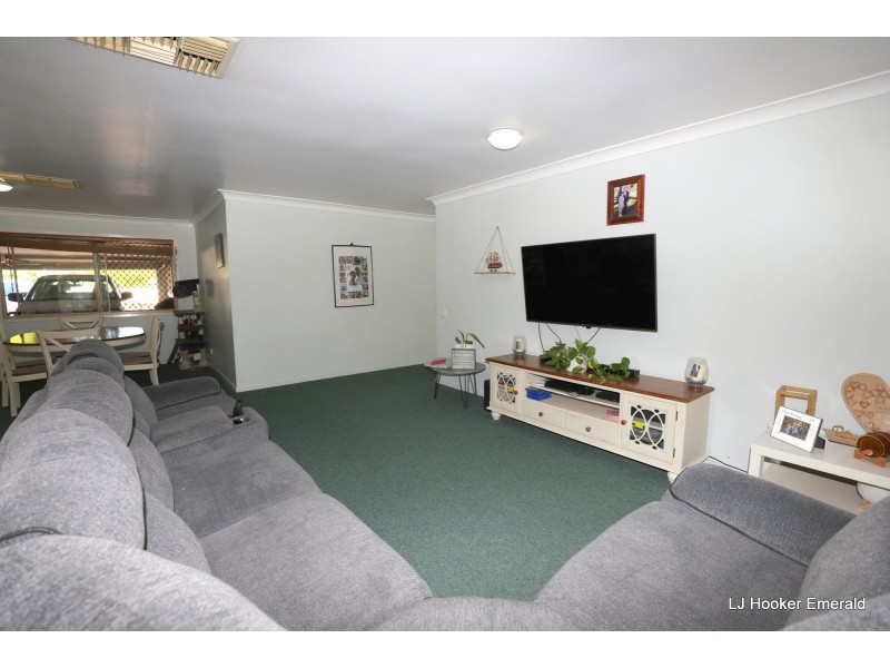 39 Crinum Crescent, Emerald QLD 4720