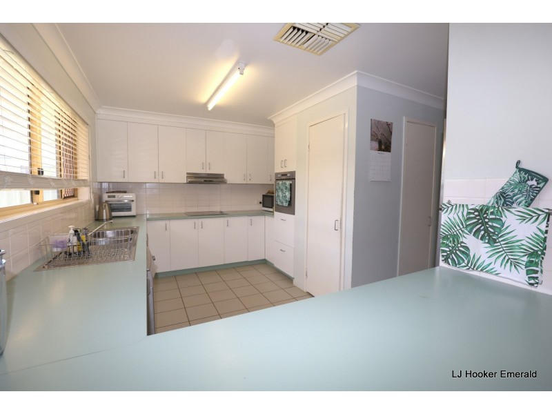 39 Crinum Crescent, Emerald QLD 4720