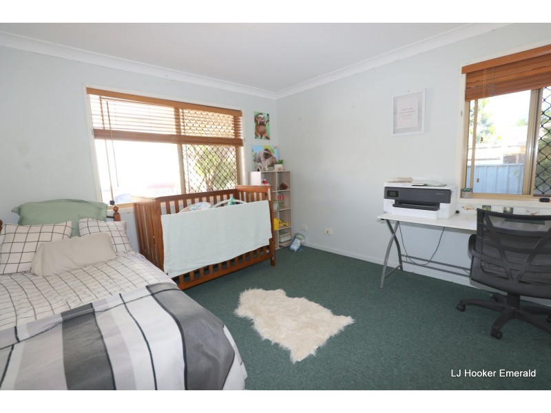 39 Crinum Crescent, Emerald QLD 4720