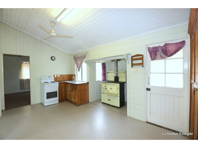 95 Opal Street, Emerald QLD 4720