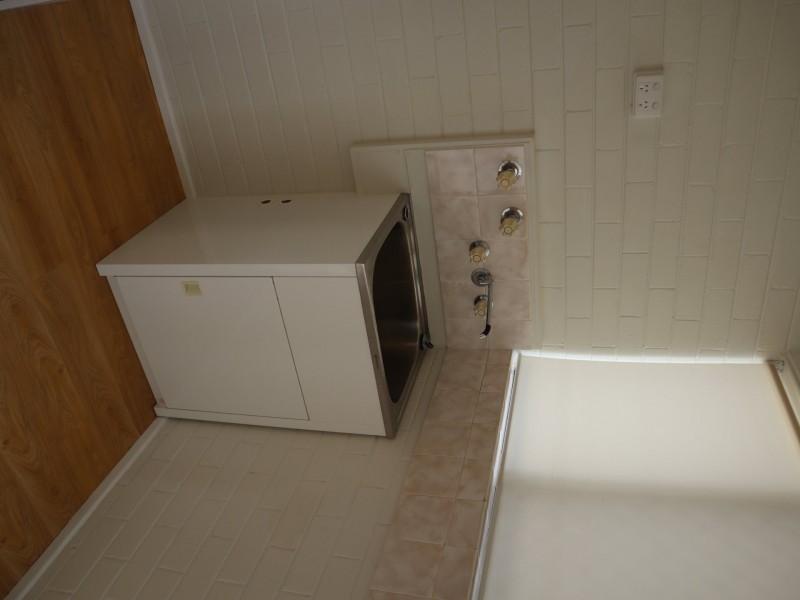 Unit 1/5 Gibson Grove, Emerald QLD 4720