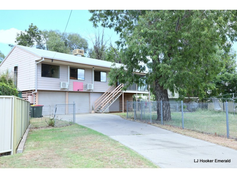4 Maguire Place, Emerald QLD 4720