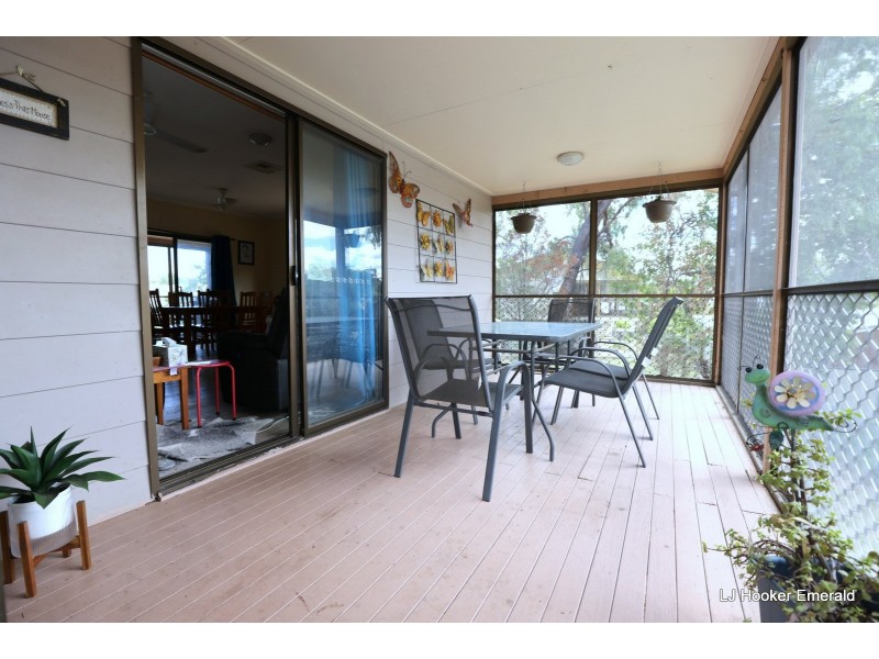 4 Maguire Place, Emerald QLD 4720