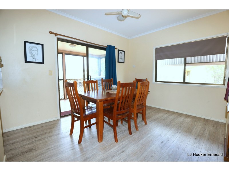 4 Maguire Place, Emerald QLD 4720