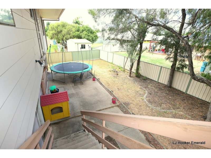 4 Maguire Place, Emerald QLD 4720