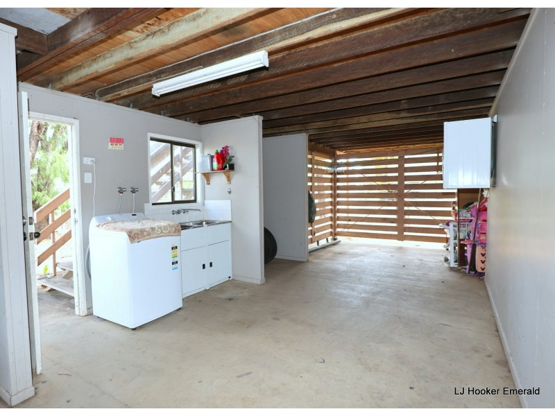 4 Maguire Place, Emerald QLD 4720