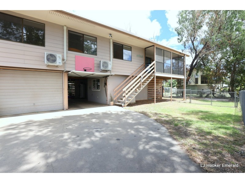 4 Maguire Place, Emerald QLD 4720