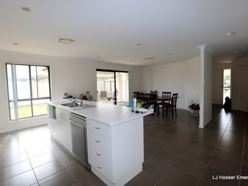 3 Mitchell Street, Emerald QLD 4720