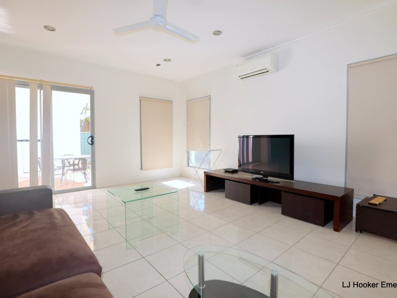 6 Batts Place, Emerald QLD 4720