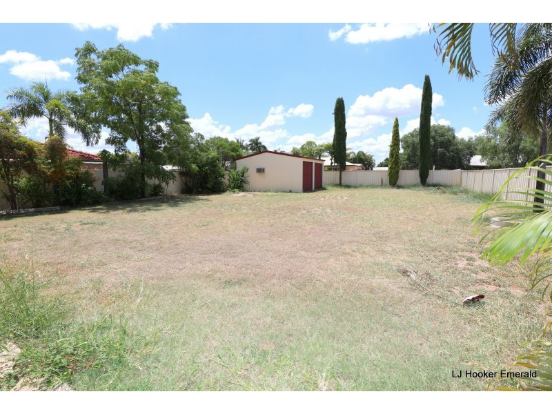 54 Long Street, Emerald QLD 4720