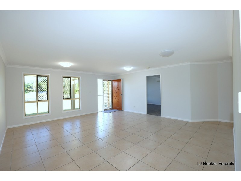 54 Long Street, Emerald QLD 4720