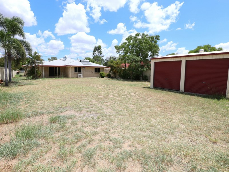 54 Long Street, Emerald QLD 4720