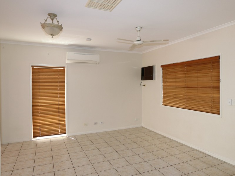 7 Ward Place, Emerald QLD 4720