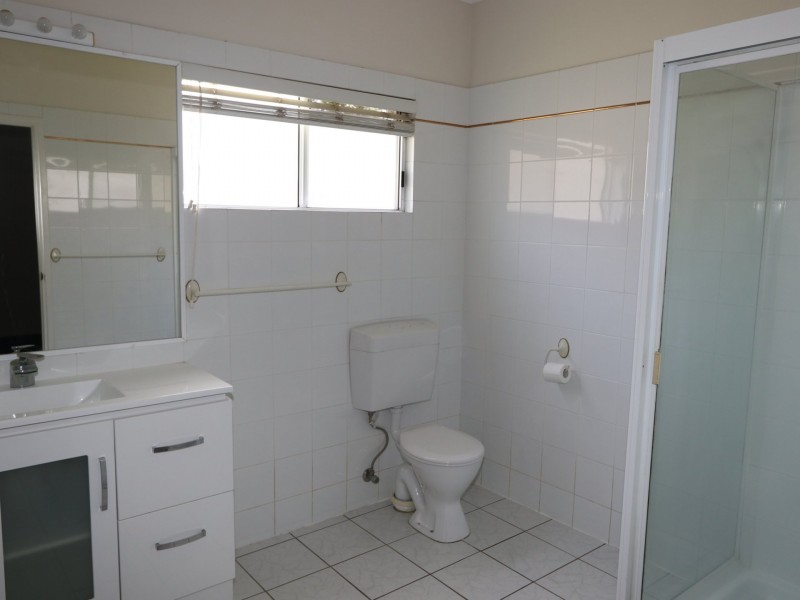 7 Ward Place, Emerald QLD 4720