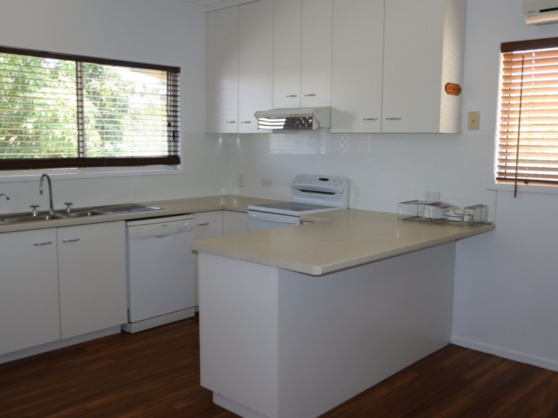 7 Alamein Drive, Emerald QLD 4720