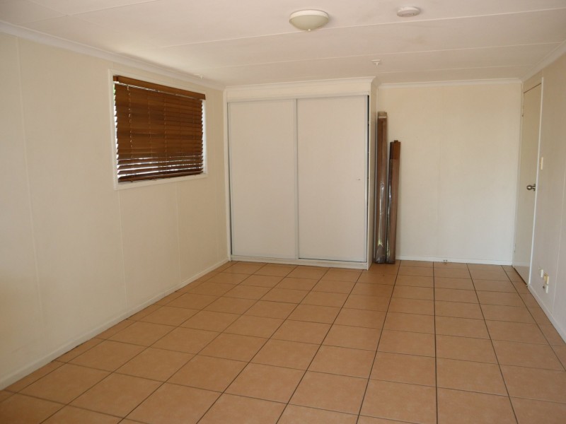 7 Alamein Drive, Emerald QLD 4720