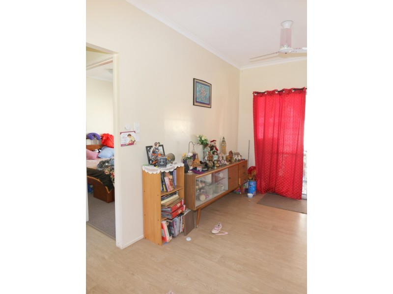 16 Saffola Place, Emerald QLD 4720