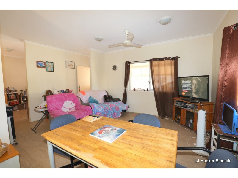 16 Saffola Place, Emerald QLD 4720