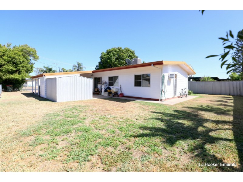 16 Saffola Place, Emerald QLD 4720