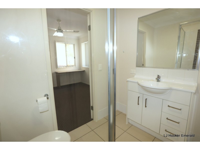 15/6 Sullivan Street, Emerald QLD 4720