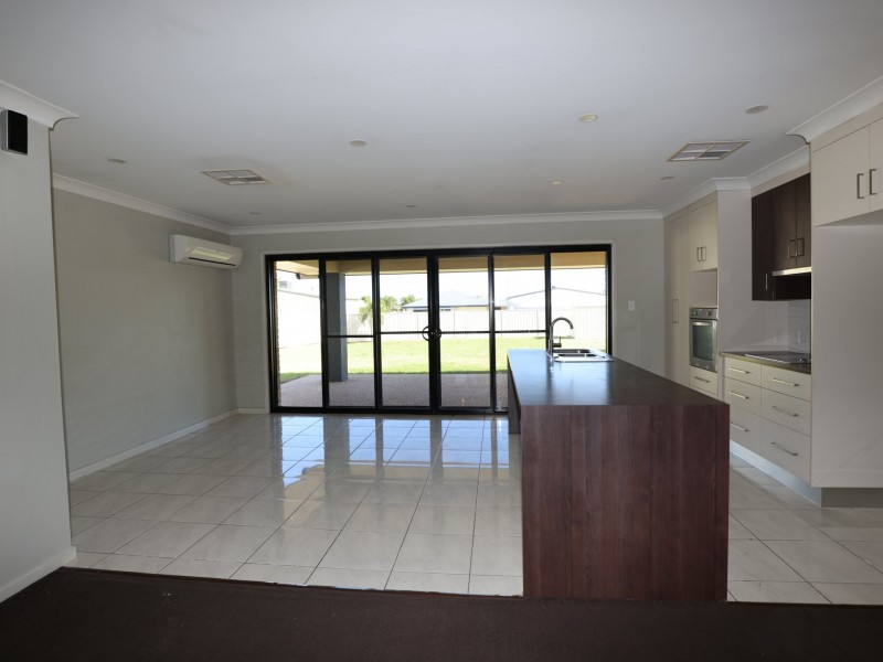 7 Rogers Street, Emerald QLD 4720